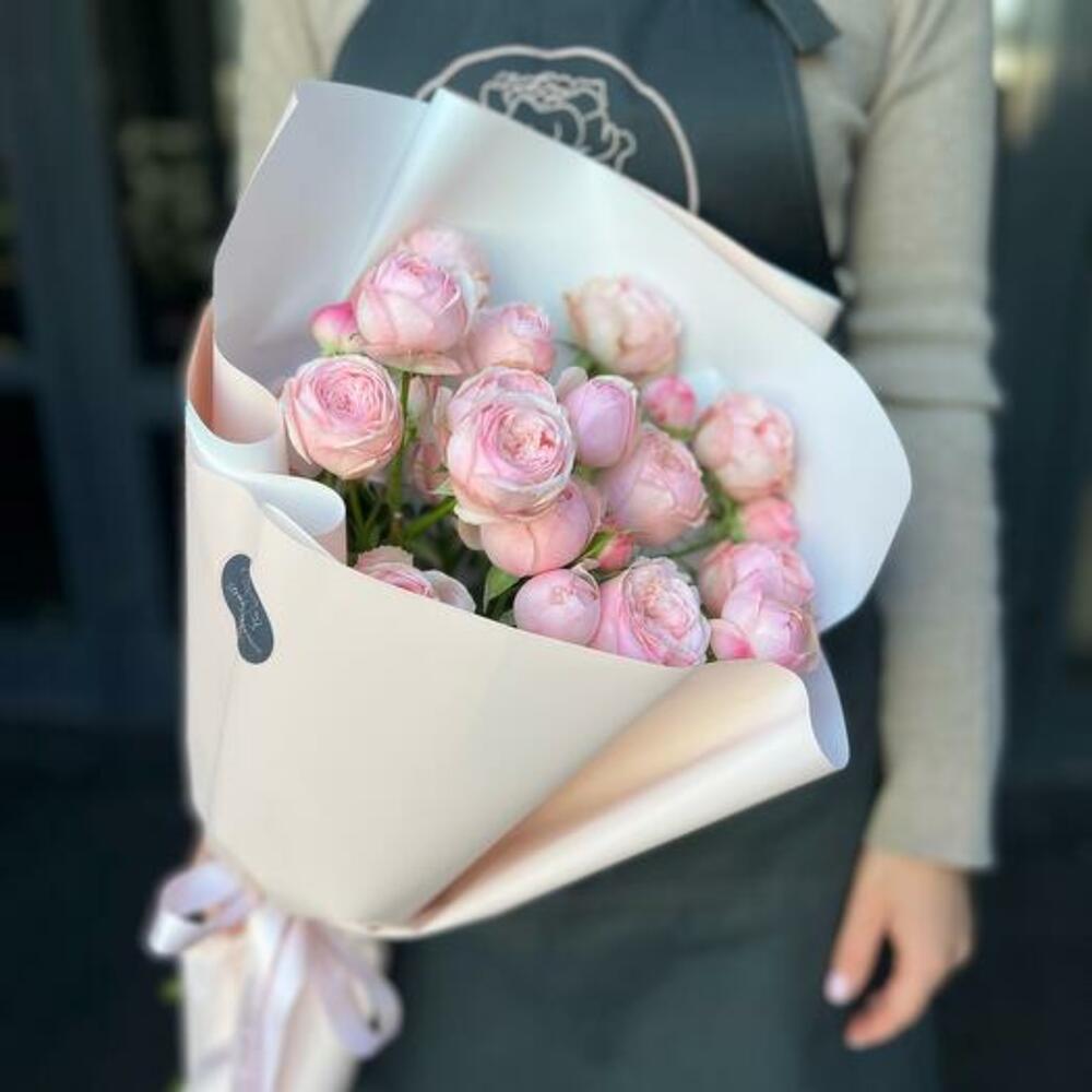 Букет из пионовидных роз 